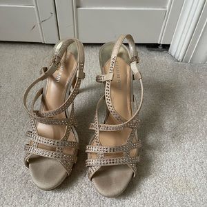 Gianni Bini gold rhinestone heels size 9